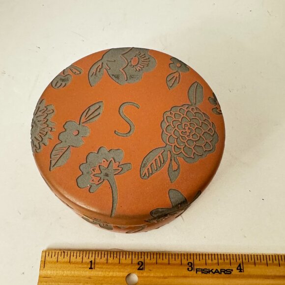 Anthropologie Monogram S Lidded Stoneware Ceramic Round Jewelry Trinket Box - Picture 5 of 9